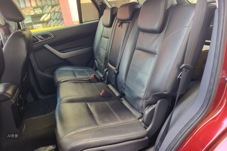 Ford Everest 2016 immagine di auto #19