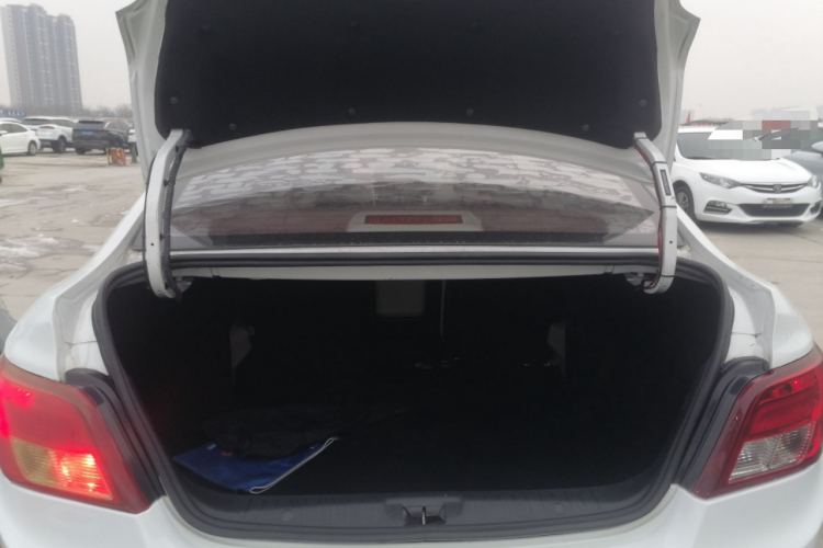 Forthing JOYEAR S50 2016 #19 Forthing JOYEAR S50 2016 car image #19