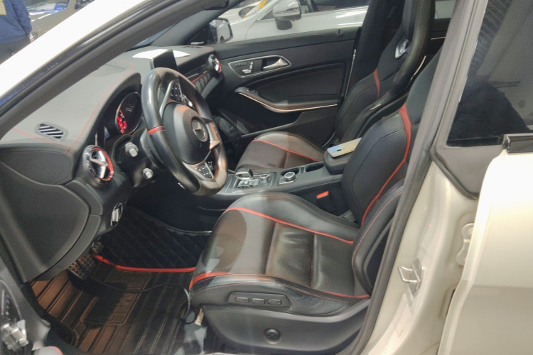 Mercedes-Benz CLA AMG 2018 car image #19