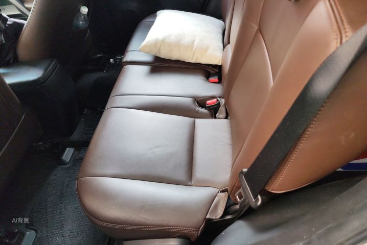 Toyota RAV4 2019 #19 Toyota RAV4 2019 car image #19