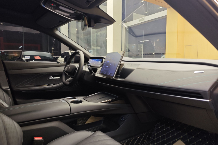 Deepal SL03 2024 #19 Deepal SL03 2024 car image #19