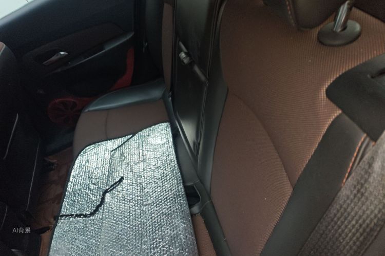 Chevrolet Cruze 2015 immagine di auto #19