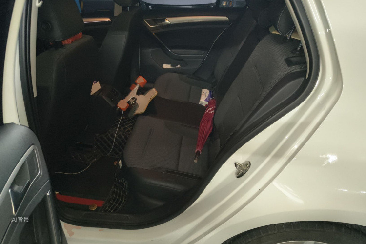 Volkswagen Golf 2019 car image #19