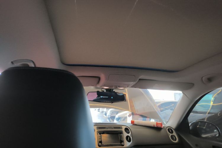 Volkswagen Tiguan 2016 car image #19