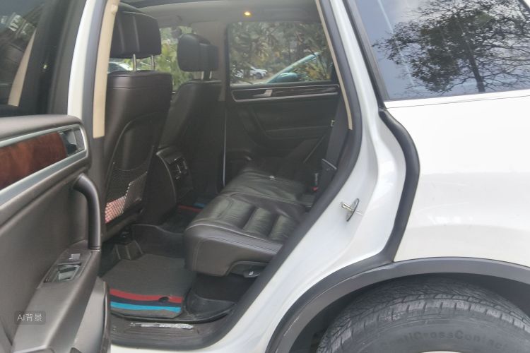 Volkswagen Touareg 2015 car image #19