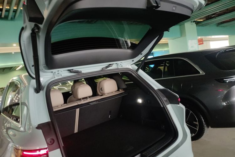 Li L6 2025 imagen de coche #19