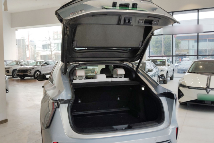 Honda e:NS2 2024 #19 Honda e:NS2 2024 car image #19