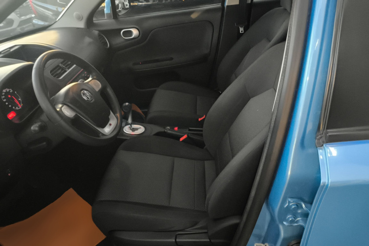 MG 3 2015 car image #19