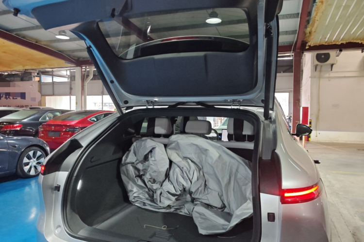 Xpeng G6 2025 صورة سيارة #19