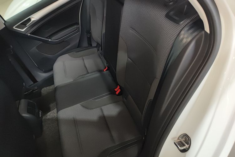 Volkswagen Golf Pure Electric 2020 #19 Volkswagen Golf Pure Electric 2020 image de voiture #19