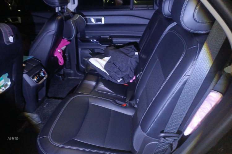 Ford Explorer 2024 #19 Ford Explorer 2024 car image #19