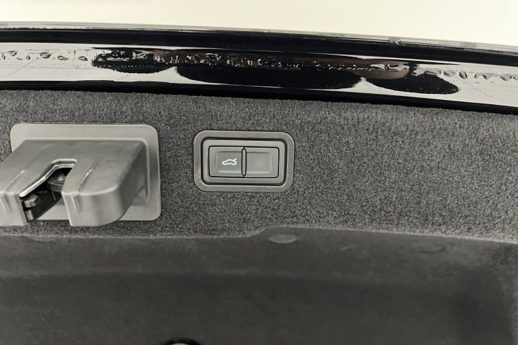 Audi A8 2020 imagem de carro #19