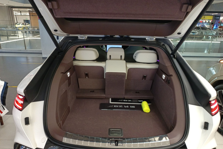 Denza Z9GT 2024 #19 Denza Z9GT 2024 car image #19