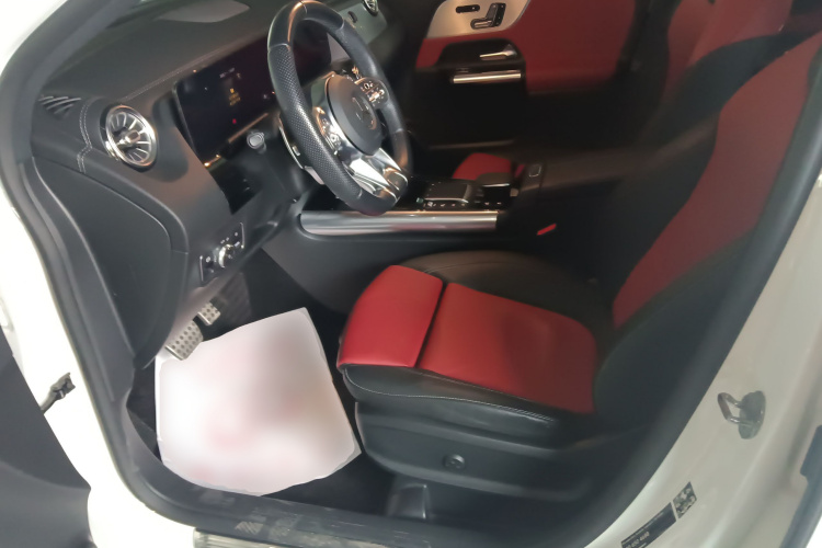 Mercedes-Benz GLA AMG 2021 #19 Mercedes-Benz GLA AMG 2021 изображение автомобиля #19