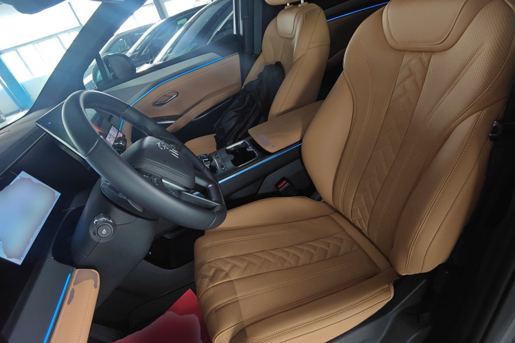 BYD SongL DM-i 2025 car image #19