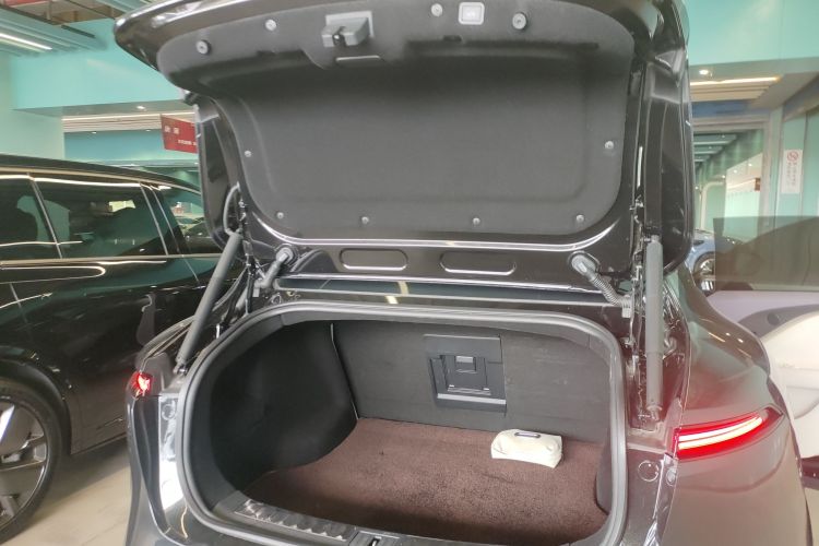 Avatr 11 2024 car image #19