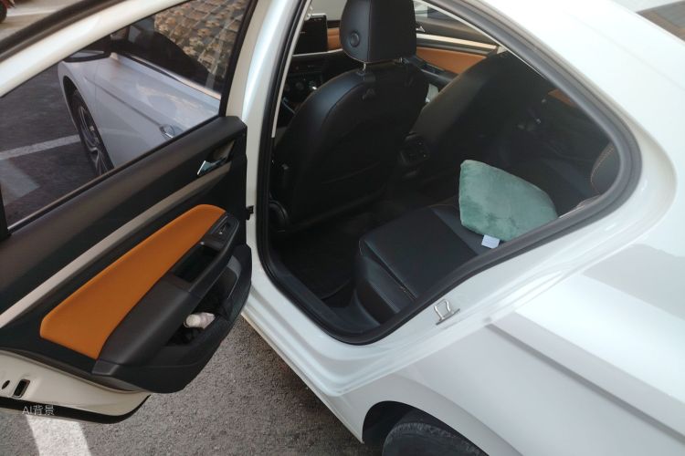 Volkswagen Bora 2023 car image #19