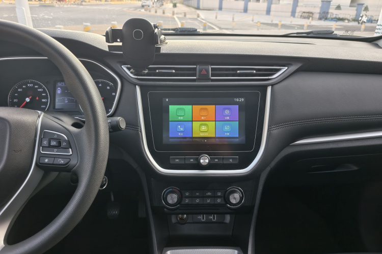 Roewe RX3 2020 изображение автомобиля #19