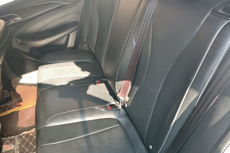 Roewe i5 2021 #19 Roewe i5 2021 car image #19