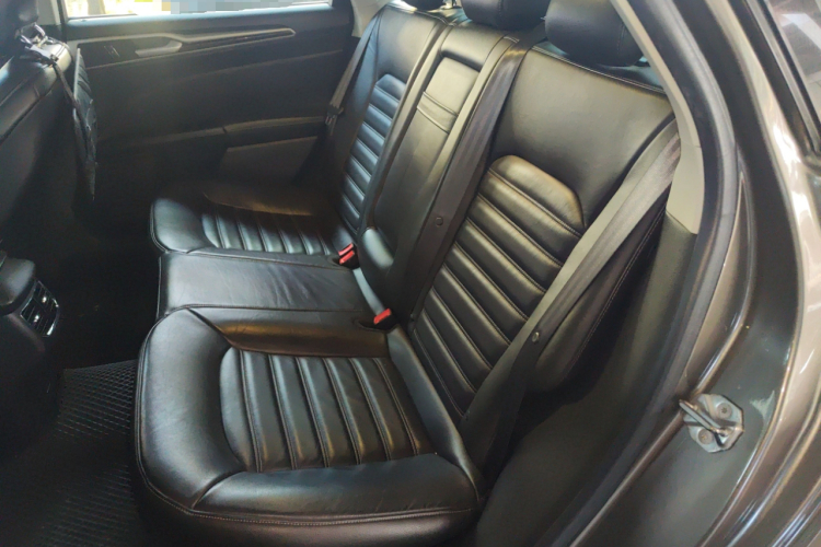 Ford Mondeo 2015 car image #19