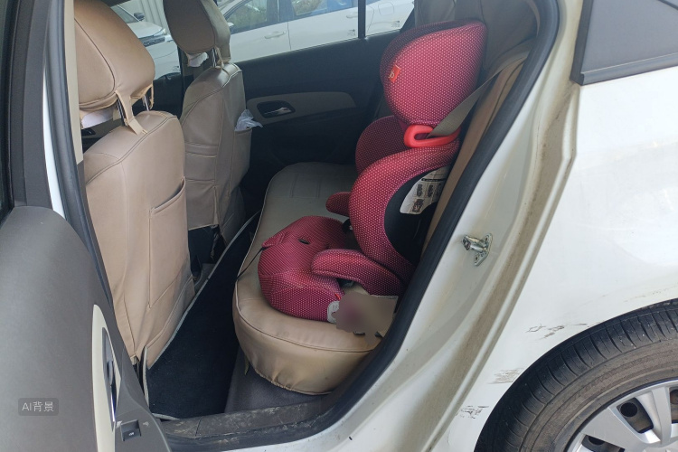 Chevrolet Cruze 2015 immagine di auto #19