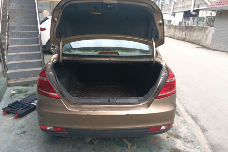 GEELY Emgrand 2015 car image #19