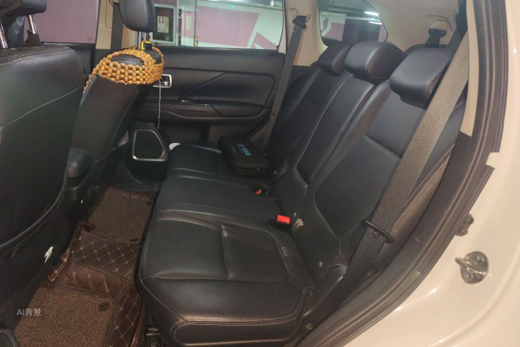 劳斯莱斯 欧蓝德 2017 汽车图片 #19