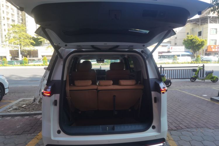 GAC Trumpchi E8 New Energy 2023 car image #19