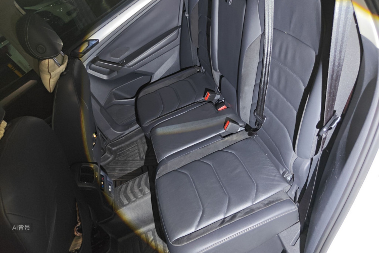 Volkswagen Tiguan L 2017 #19 Volkswagen Tiguan L 2017 car image #19
