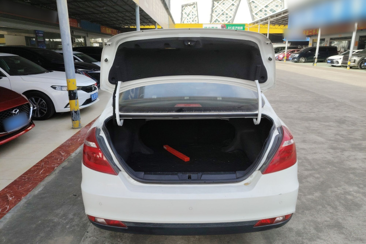 Emgrand 2017 #19 Emgrand 2017 car image #19