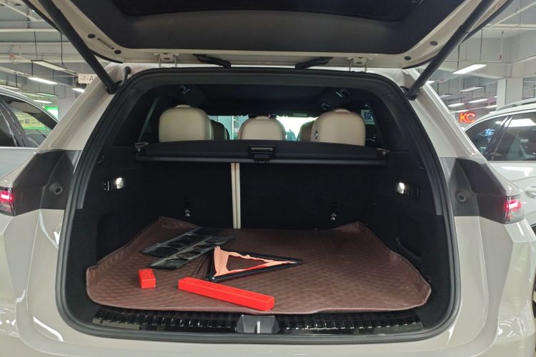 Li L6 2024 صورة سيارة #19