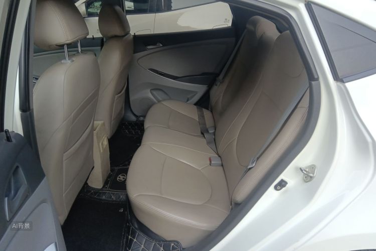 Hyundai Reina 2016 car image #19