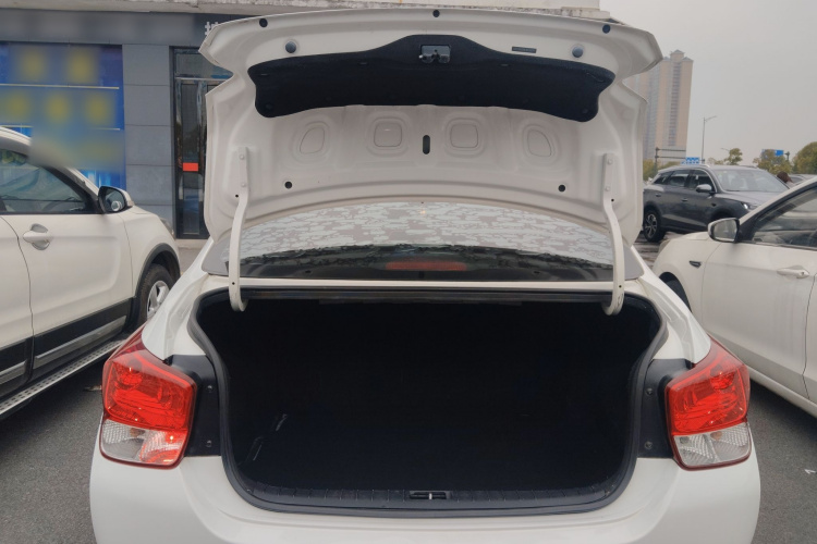 Hyundai Reina 2020 car image #19