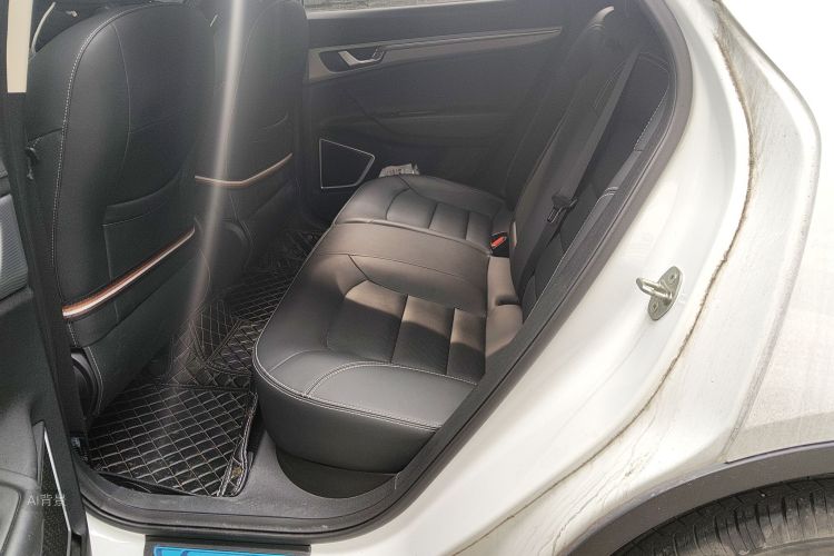 GEELY Emgrand GS 2019 car image #19