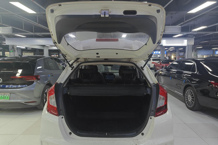 Honda Fit 2018 #19 Honda Fit 2018 car image #19