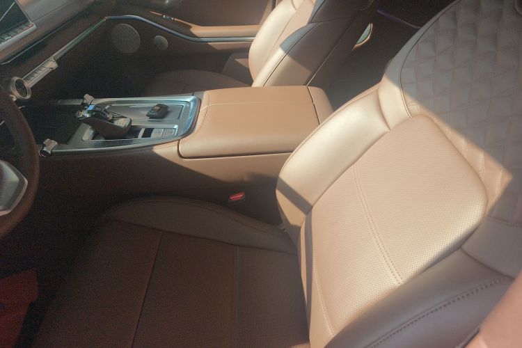 Tank 700 New Energy 2024 #19 Tank 700 New Energy 2024 car image #19