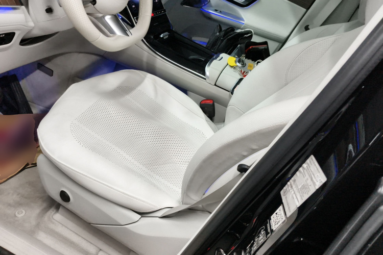 Mercedes-Benz EQE SUV 2023 car image #19