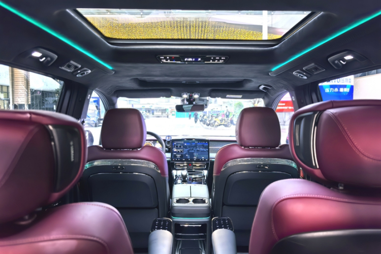 GAC Trumpchi M8 2023 #19 GAC Trumpchi M8 2023 car image #19