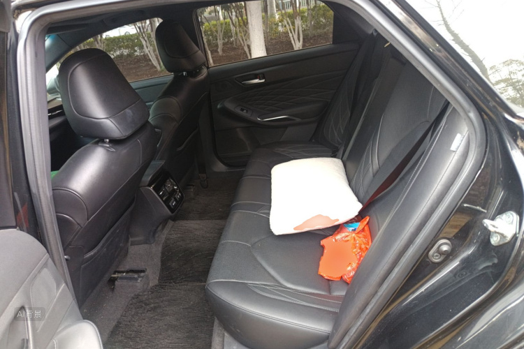 Toyota Avalon 2019 immagine di auto #19