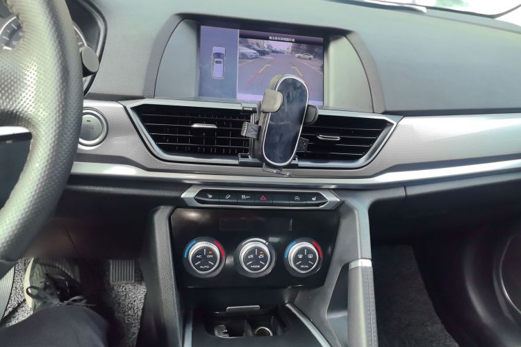 Haval H6 2019 car image #19