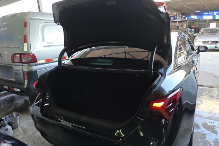 Toyota Avalon 2020 immagine di auto #19