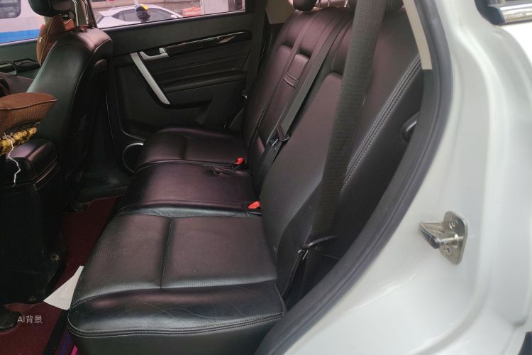 Chevrolet Captiva 2016 car image #19