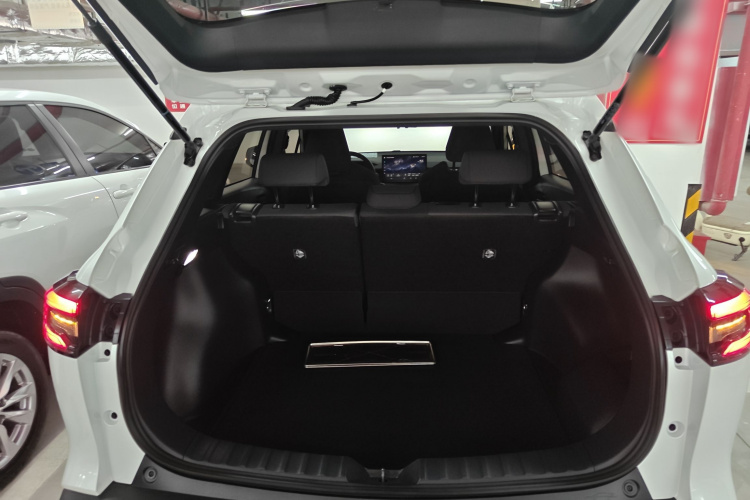 Toyota Frontlander 2025 #19 Toyota Frontlander 2025 immagine di auto #19