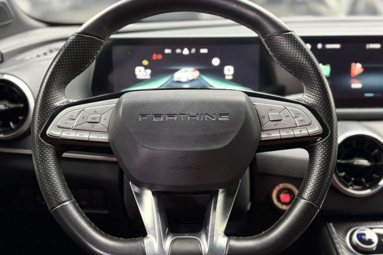 Forthing T5 EVO 2021 #19 Forthing T5 EVO 2021 car image #19