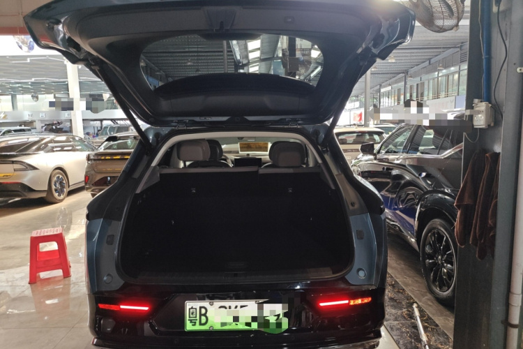 极氪 极氪7X 2025 汽车图片 #19