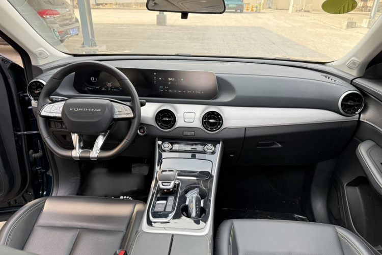 Forthing T5 EVO 2024 imagem de carro #19