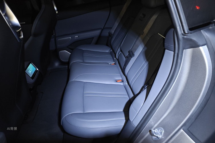 小米汽车 小米YU7 2025 汽车图片 #19