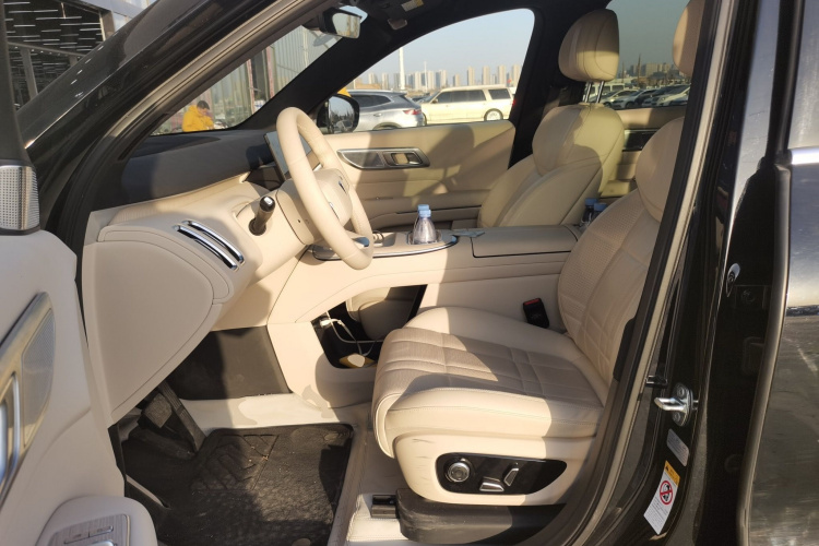 Deepal S09 2025 imagen de coche #19