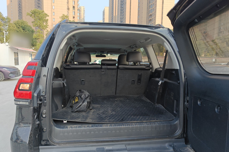 Toyota Land Cruiser Prado 2018 #19 Toyota Land Cruiser Prado 2018 car image #19