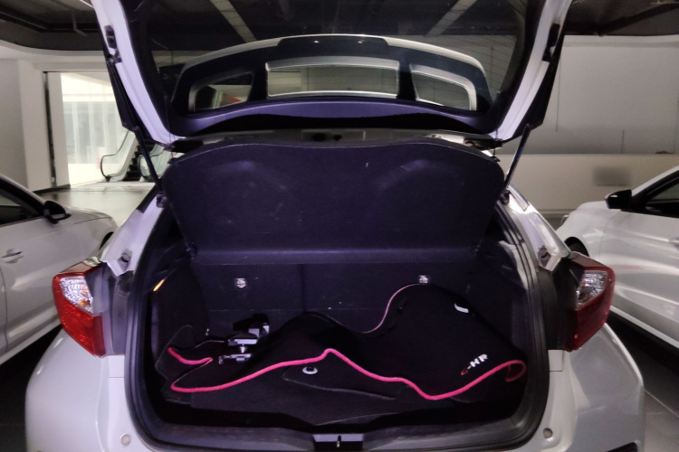 Toyota C-HR 2022 #19 Toyota C-HR 2022 صورة سيارة #19